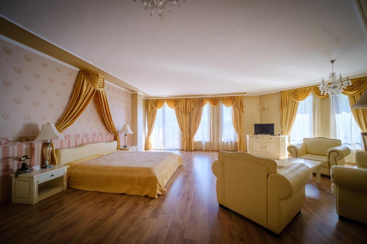Family Hotel Classic Varna Exterior foto