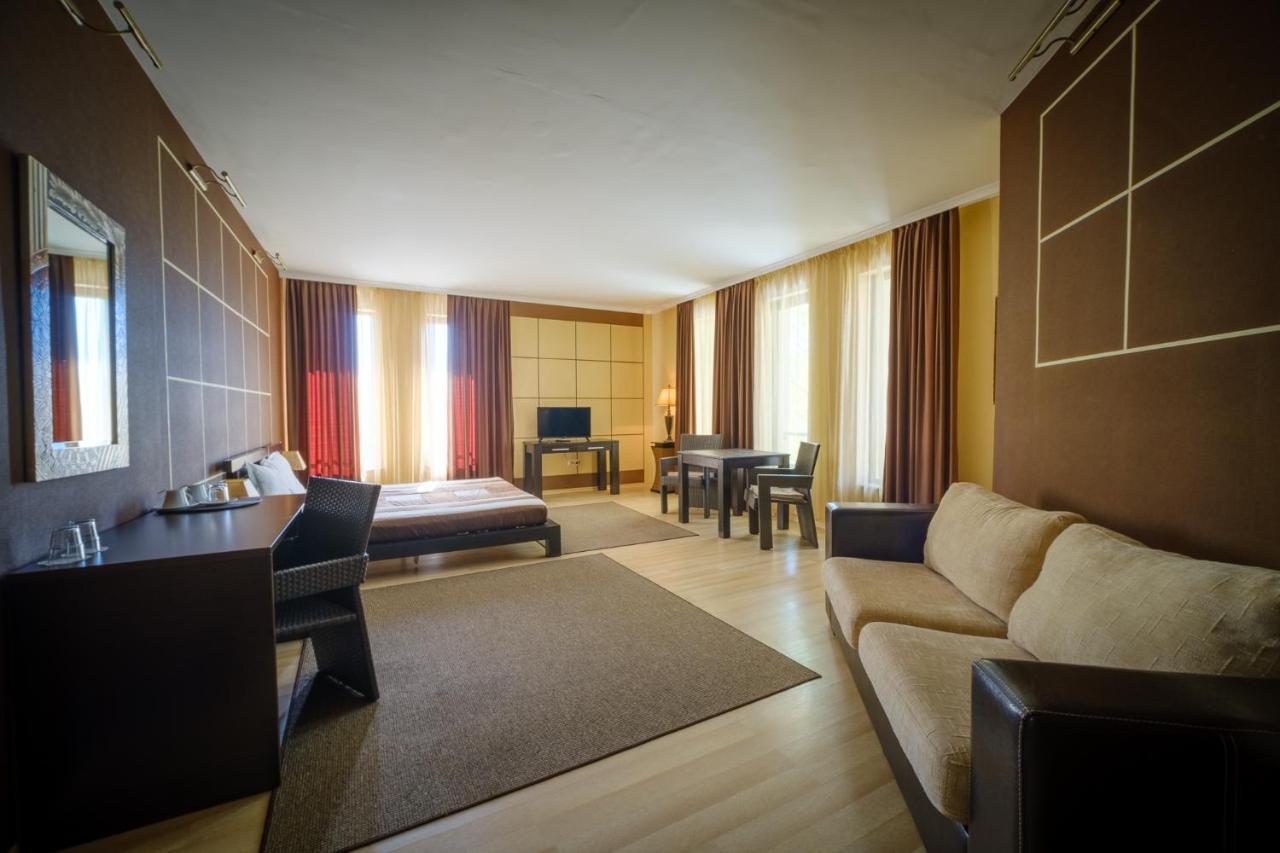Family Hotel Classic Varna Exterior foto